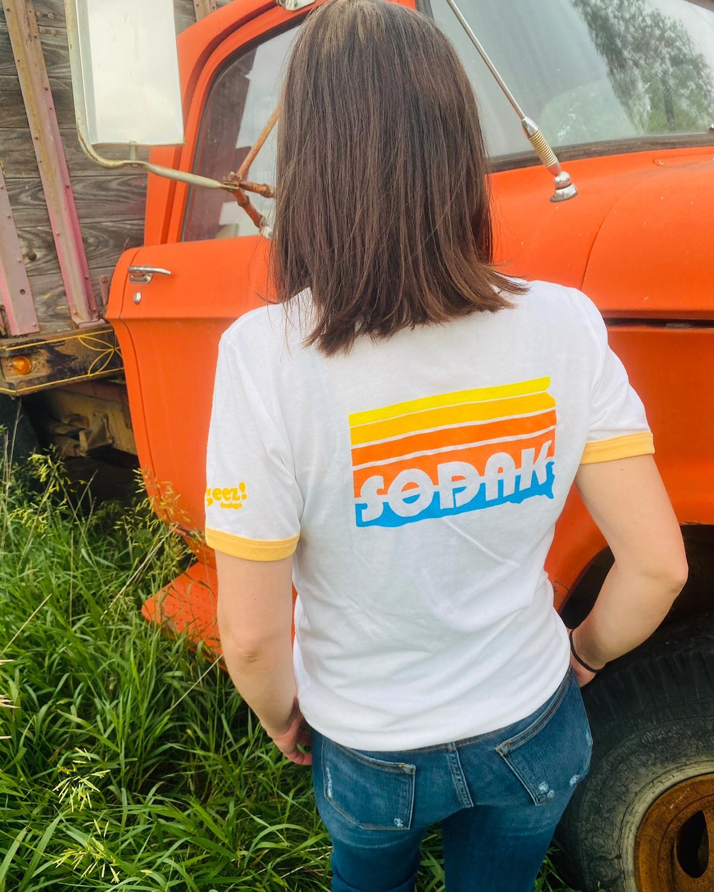 SoDak Sunset Unisex Ringer T-shirt
