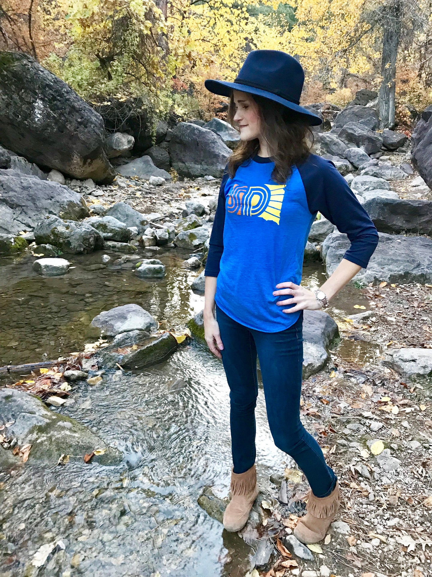 SD Sunny Raglan Unisex Baseball Tee