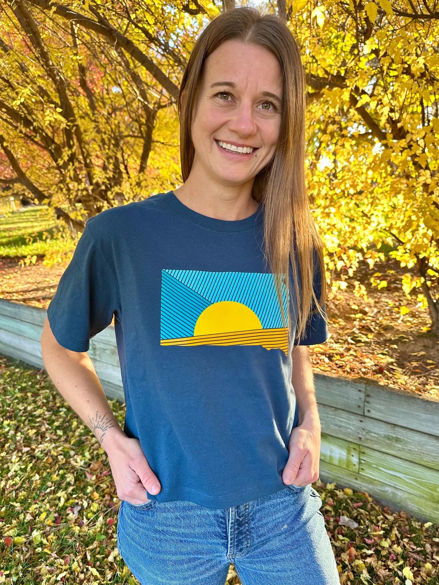 South Dakota Sunrays Women's Boxy Fit T-shirt