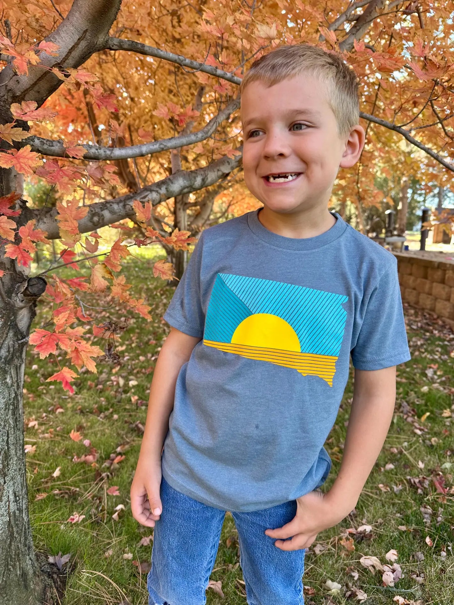 South Dakota Sunrays Kids T-shirt by Oh Geez! Design